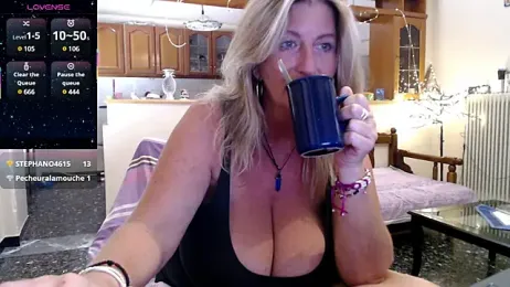 JennaDeluxe stripchat stream image