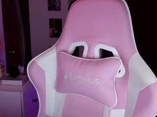 emilyhick camsoda stream image