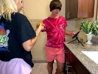 girlfriendmissy stripchat stream image