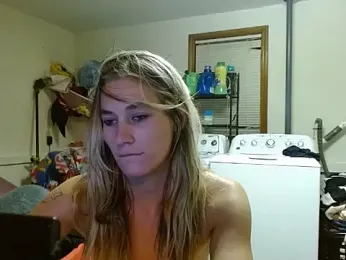 missymilf stripchat stream image