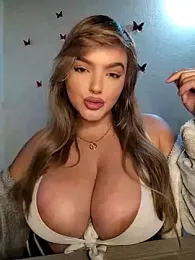 Faith_madison18 stripchat stream image