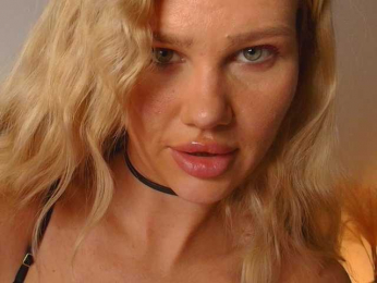 Pinkie-Pie bongacams stream image