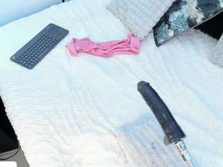 angie-roses camsoda stream image