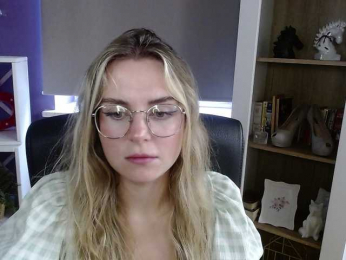 Soft-Zoey bongacams stream image