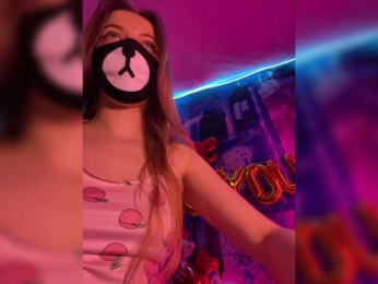 -Summer- bongacams stream image