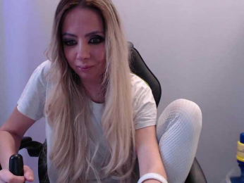 blondalina bongacams stream image