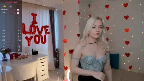 MonaCusson stripchat stream image