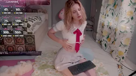 Careful_i_bite stripchat stream image