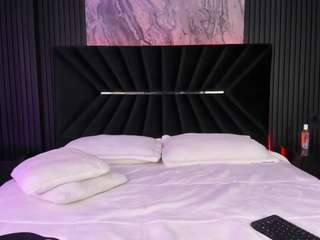 atinxnaugthy camsoda stream image