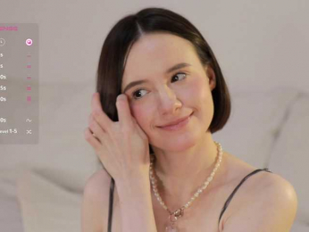 MissEssie bongacams stream image