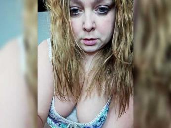 FLUFFY_BEAUTY bongacams stream image