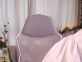 little_poetry chaturbate stream image