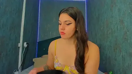 RedAssHottie stripchat stream image