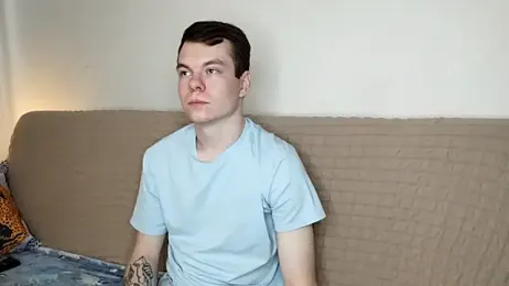 julielourens stripchat stream image