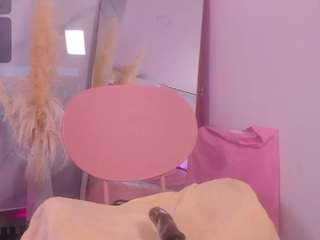 chlooee camsoda stream image