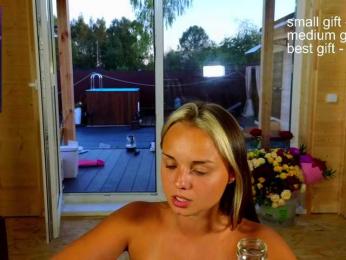 misss-vikki bongacams stream image