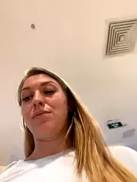 Sweet___Emily stripchat stream image