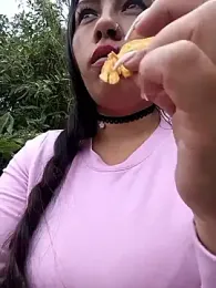 LIZ-06_ stripchat stream image