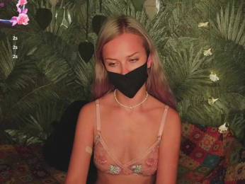 Meeeeow bongacams stream image