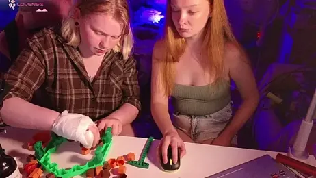 Radiants_two stripchat stream image