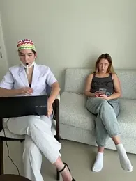 Nura_n_Sarah stripchat stream image