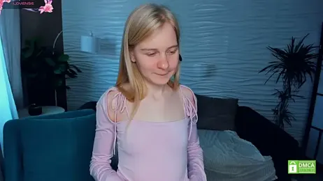 OdelinaFicken stripchat stream image