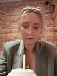 The_Snowwhitee stripchat stream image