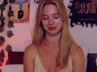 Emma Wilde flirt4free stream image, 09.08.2025 14:40