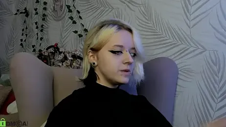 Holy_Silvia stripchat stream image