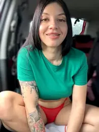 JulliaVegas stripchat stream image