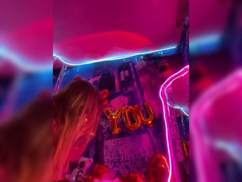 -Summer- bongacams stream image