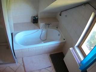 voyeurcam-julmodels-bath-2nd-1 camsoda stream image