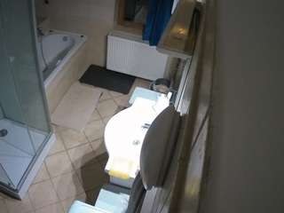 voyeurcam-julmodels-bath-2nd-2 camsoda stream image