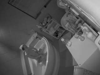 voyeurcam-julmodels-bath-1st-2 camsoda stream image