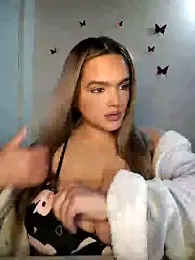 Faith_madison18 stripchat stream image