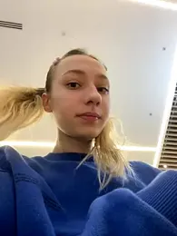 Lia__Love stripchat stream image