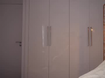 kriss0leoo chaturbate stream image