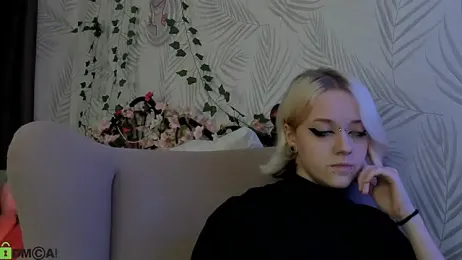 Holy_Silvia stripchat stream image