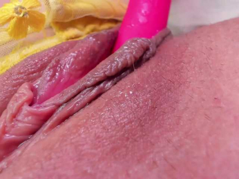 teeencute bongacams stream image