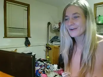 missymilf stripchat stream image