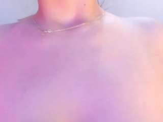 akura011 camsoda stream image