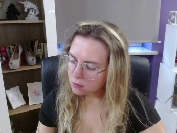Soft-Zoey bongacams stream image