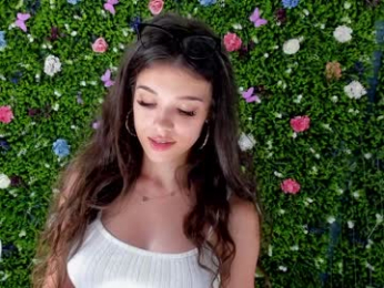 babyaylin chaturbate stream image