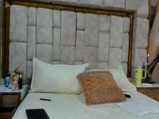 emily-86 camsoda stream image