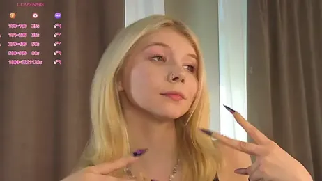 DaisyElmers stripchat stream image