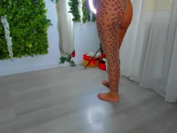 zinasquirts chaturbate stream image