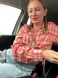 LavenderHot stripchat stream image