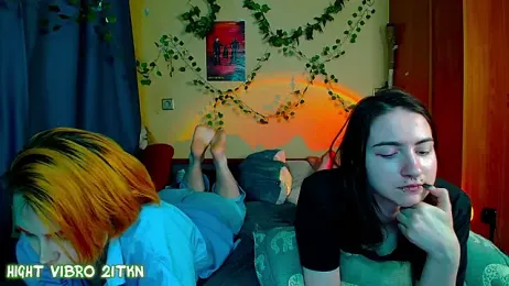 TrickyKitsune stripchat stream image