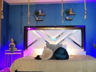 lady-brownn camsoda stream image