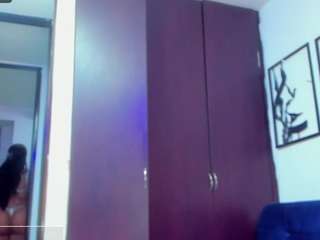 roxanasmiith camsoda stream image